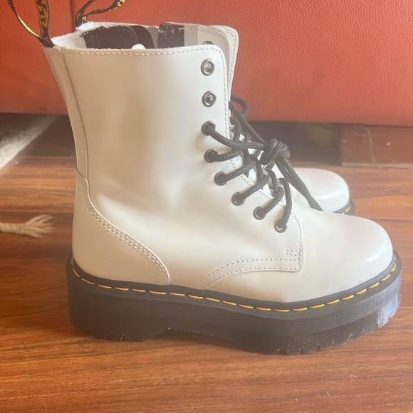 Dr Martens Jadon White Leather Platform Boots Zip Size 6 US M/ 7 US L unisex - Picture 4 of 14